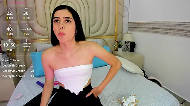 NahomiDeluxe stripchat live cam model