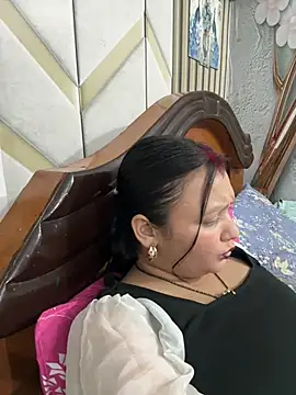 Arvika_Chaudhary stripchat live cam model
