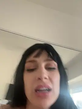 frutillaconcrem stripchat live cam model