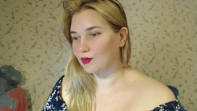 mmmPinUpGirl stripchat live cam model