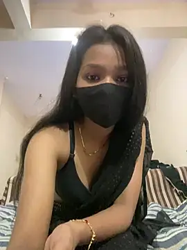 Poojq_333 stripchat live cam model