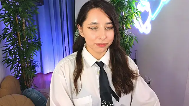 KiraNoir___ stripchat live cam model