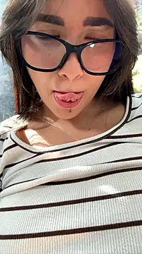 HannaBeckett stripchat live cam model