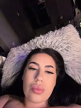 Andrestarr stripchat live cam model