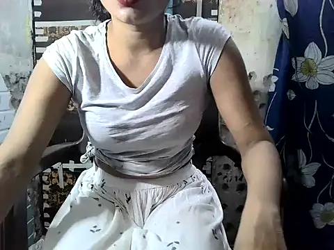Lovely_Pandey stripchat live cam model