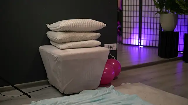 AlessiaVelvetX stripchat live cam model