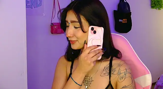 kyrafoxxx stripchat live cam model