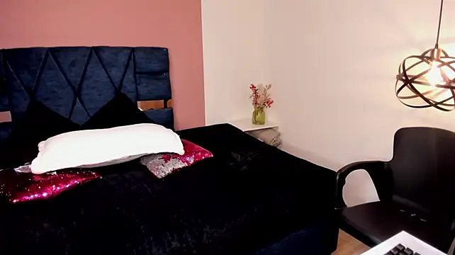 Alanna_Thompson_ stripchat live cam model