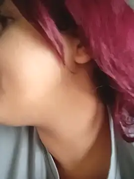 srtsara stripchat live cam model
