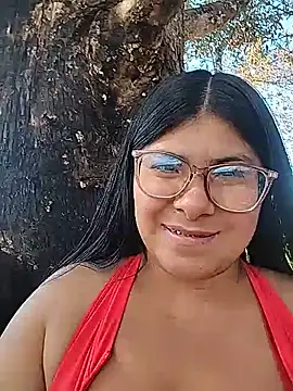 Hot_samantha_outdoors stripchat live cam model