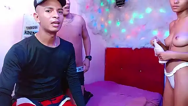 destroy_girls stripchat live cam model
