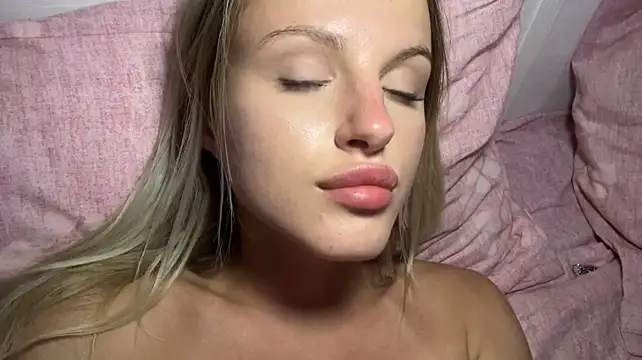 UnwedGrist stripchat live cam model
