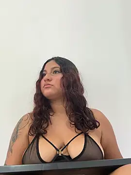CHARLOTEEGREYY stripchat live cam model