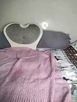 Zu_naa stripchat live cam model