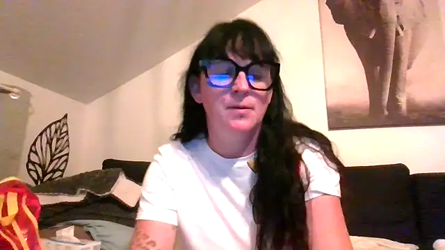 sexujuly88 stripchat live cam model