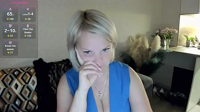 Juarnea_ stripchat live cam model