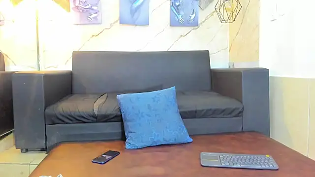 Klender_bless stripchat live cam model