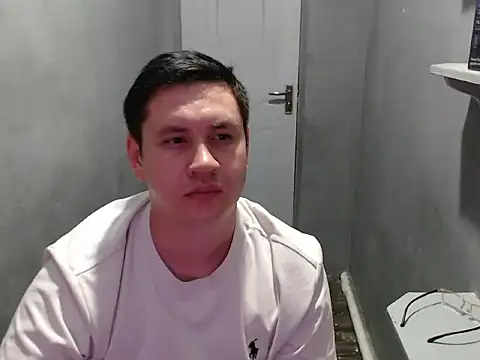 Max_Marlinn stripchat live cam model