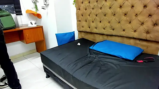 Vinotinto stripchat live cam model