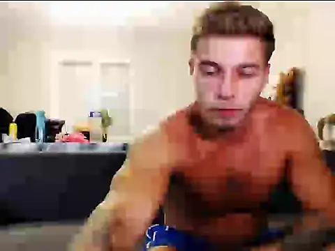 Elkafit28 stripchat live cam model