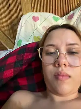coupleyys stripchat live cam model
