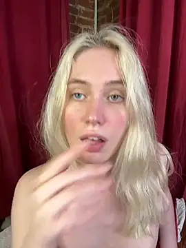 LovelyMiu stripchat live cam model