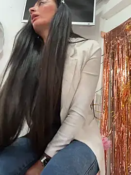 IsabellaMariet stripchat live cam model