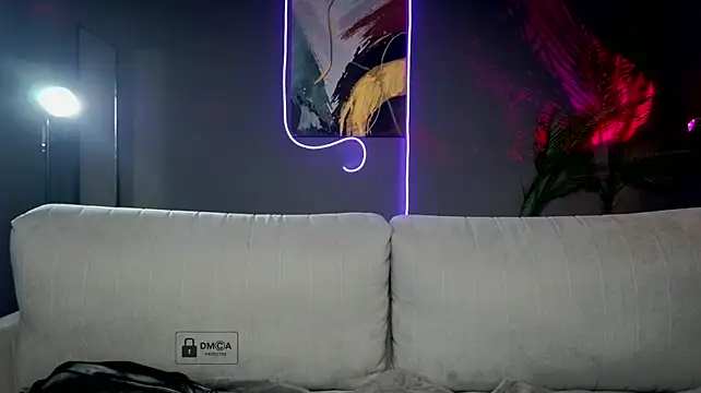 Aliselle stripchat live cam model