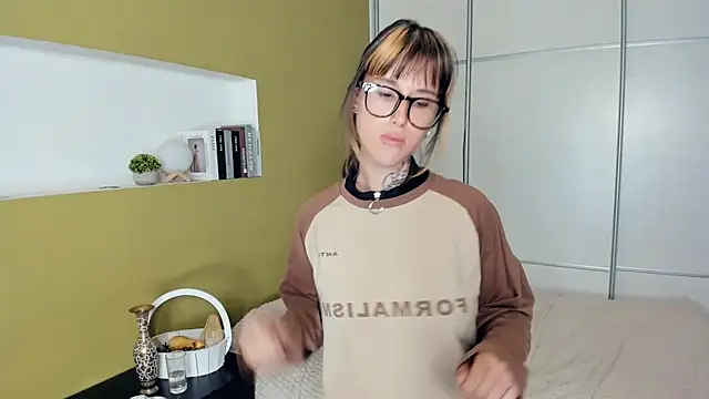 TomikoSword stripchat live cam model