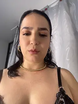 Laurent-rosee stripchat live cam model