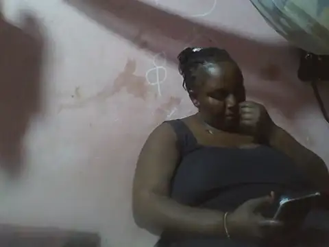 big_clitts stripchat live cam model