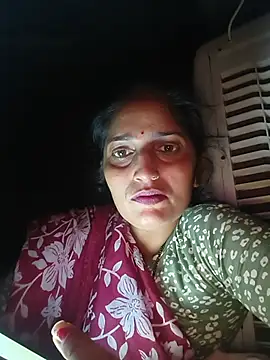 Pooja_shre stripchat live cam model