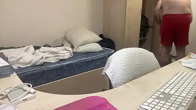 coach-karl stripchat live cam model