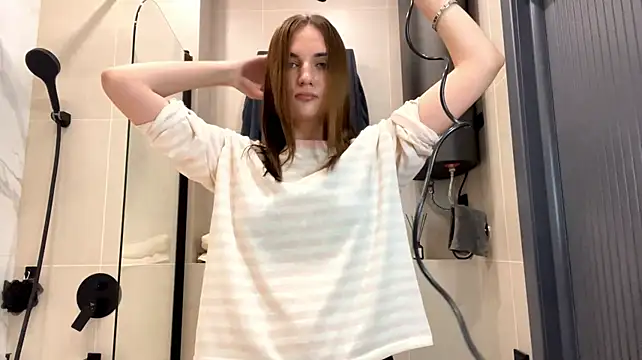 CandiLowland stripchat live cam model