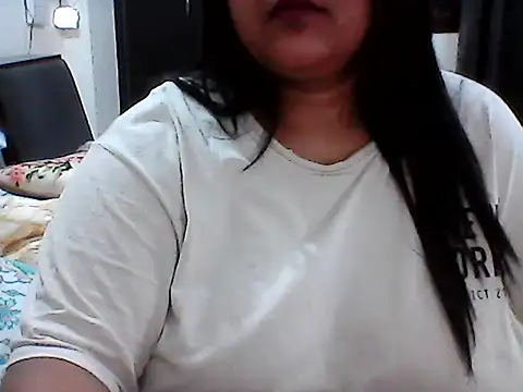 radhikkaa stripchat live cam model