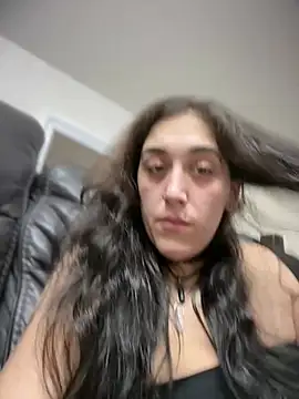 ThicBunz stripchat live cam model