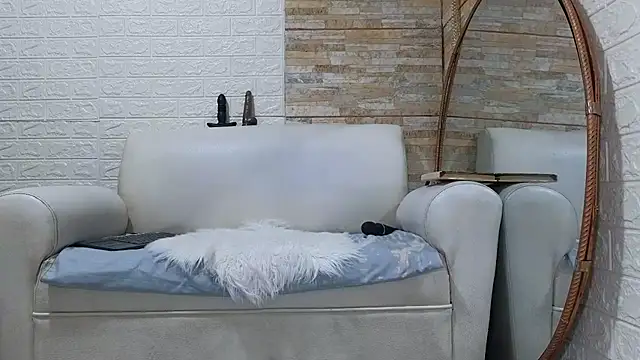 Amadamilf1980 stripchat live cam model