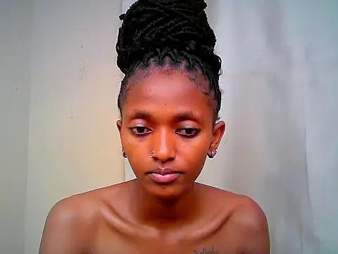 Qute_nimple stripchat live cam model