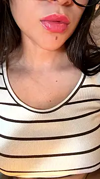 HannaBeckett stripchat live cam model