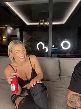 SexOnMyLvL stripchat live cam model