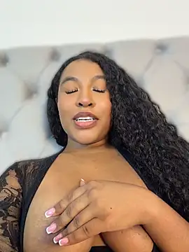 izzybelmonth12 stripchat live cam model