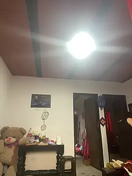 katalayaaa stripchat live cam model
