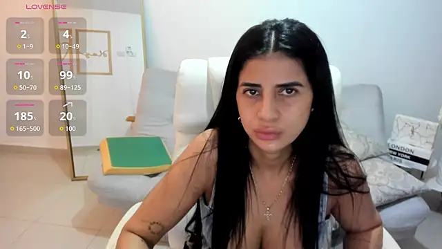 renata_t_ stripchat live cam model