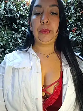 keny__a stripchat live cam model