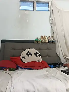 katysquirtdirty stripchat live cam model
