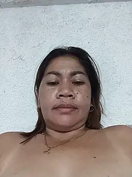 SweetChubbyMommy_02 stripchat live cam model