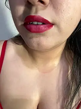 Princess-meryem stripchat live cam model