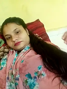 Priti_hote stripchat live cam model