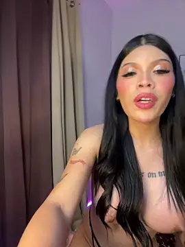DanikaLovve stripchat live cam model