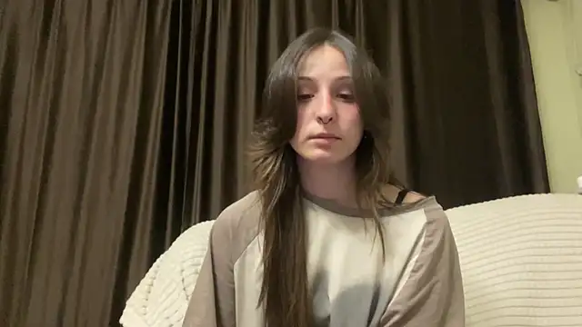 NightHina stripchat live cam model